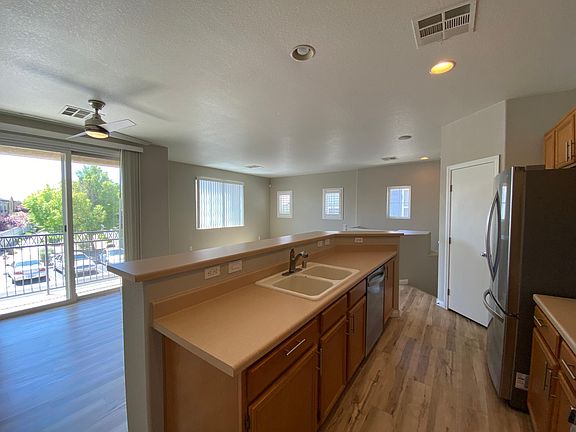 3rd image of 6140 Pine Villa Ave Unit 101