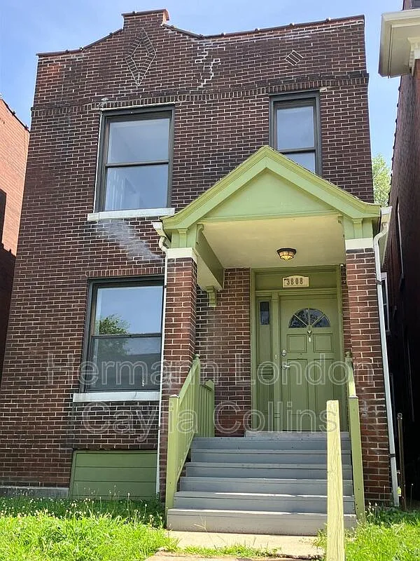 3 bed, 1.0 bath, 1646 sqft, $1,675 — Photo 1