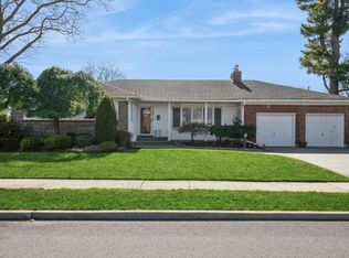 683 Birchwood Dr, Westbury, NY 11590