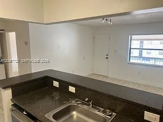 6040 Shakerwood Cir #203 — Photo 4