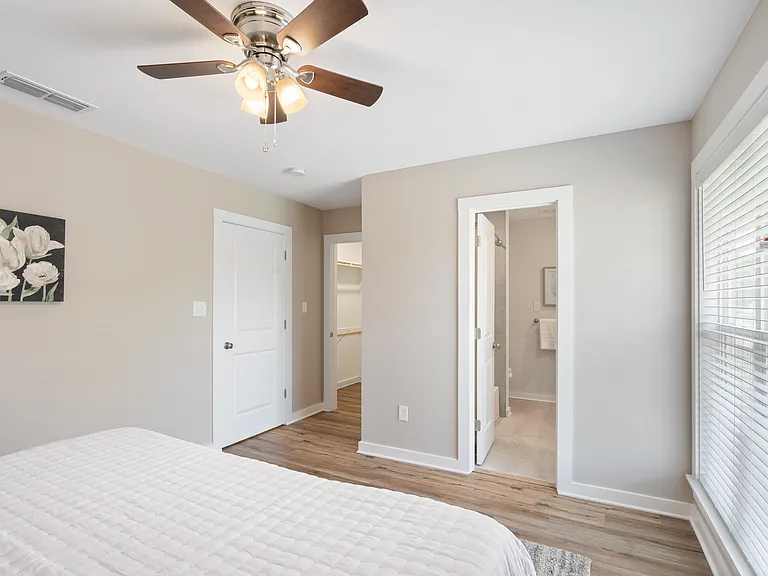 420 Craig St #B3 — Photo 13