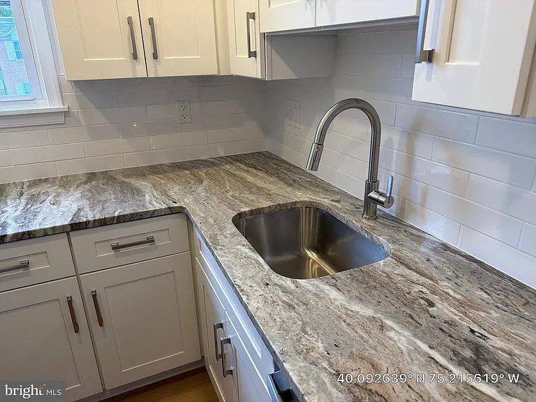 22 Windsor Rd — Photo 12
