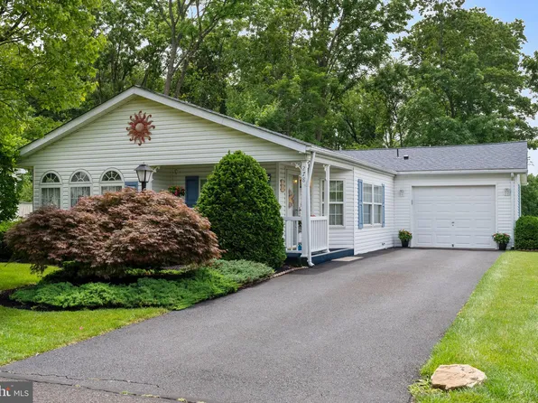 278 Countryside Cir, New Hope, PA 18938