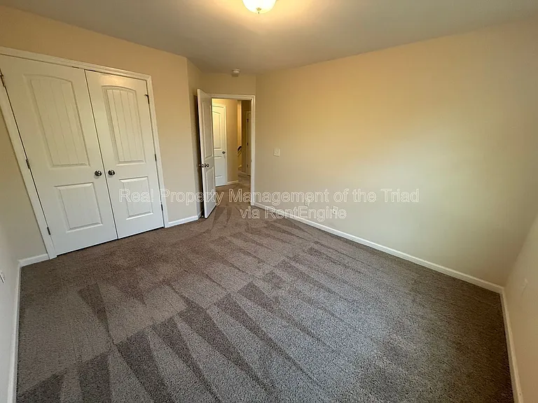 3907 Copperfield Ct — Photo 18