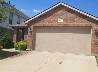 5237 Austin Ridge Dr, Fort Worth, TX 76179