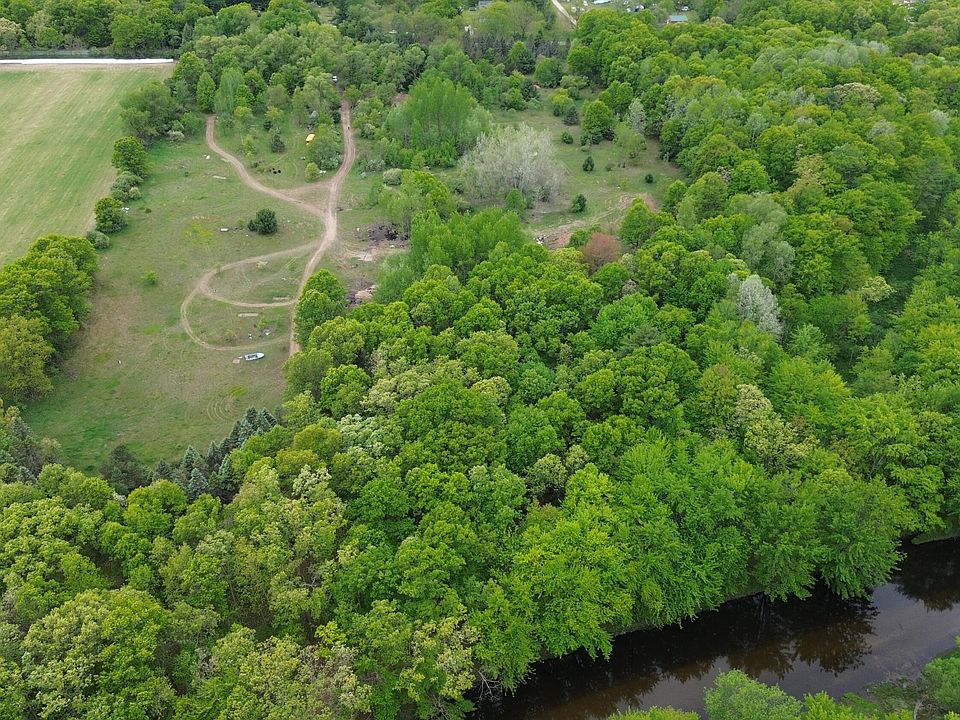 2nd image of 5227 S Johnson Rd