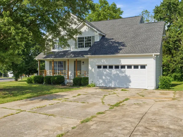 701 Rocky Ridge Cir, La Vergne, TN 37086