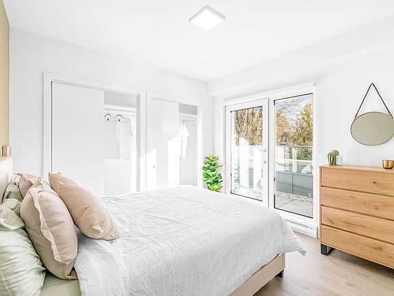 4th image of 2085 E 1st Ave #111