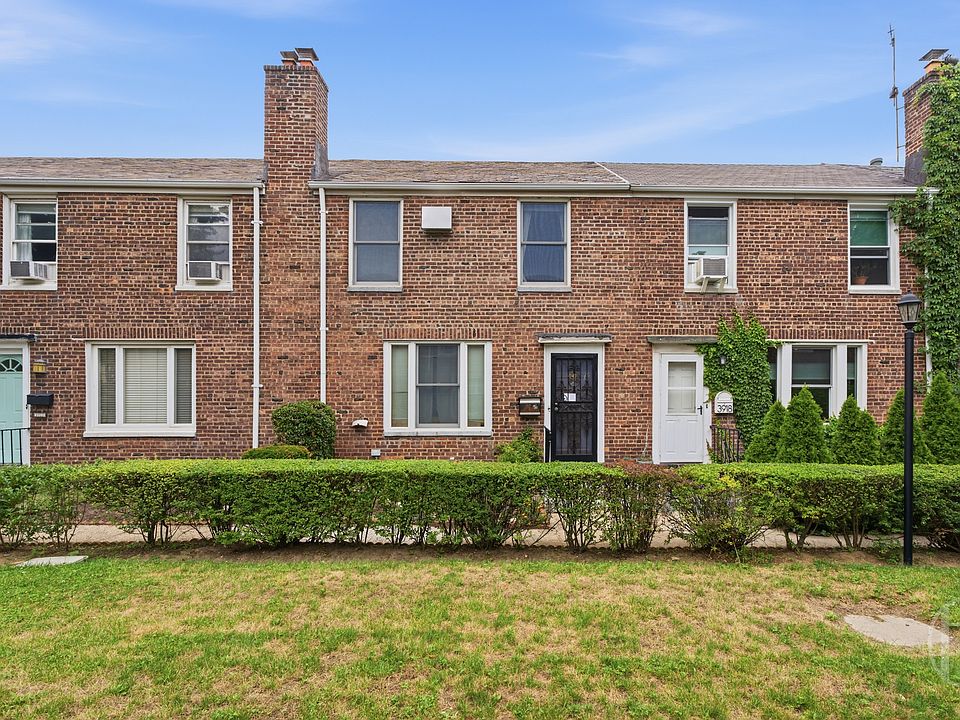 1st image of 39-20 44th St #1