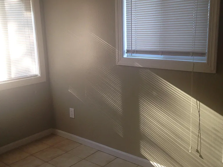 2306 Virginia Ave — Photo 5