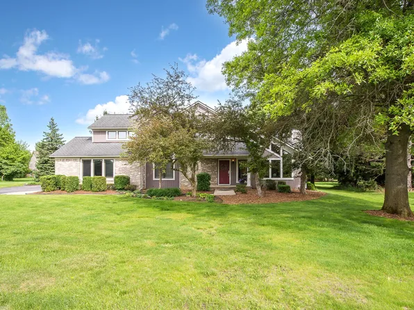 5676 Overbrook Ct, Ann Arbor, MI 48105
