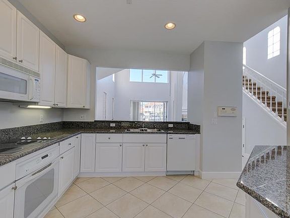 5th image of 219 Sand Key Estates Dr