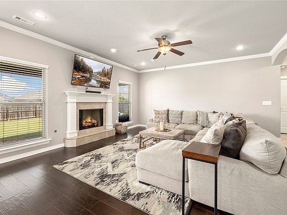 4th image of 4680 W Wales Dr