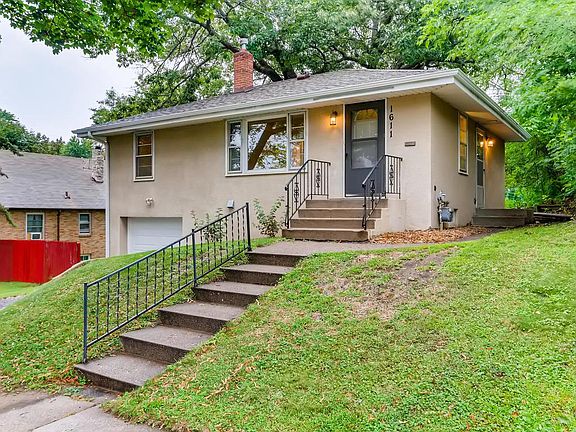 2nd image of 1611 Ross Ave