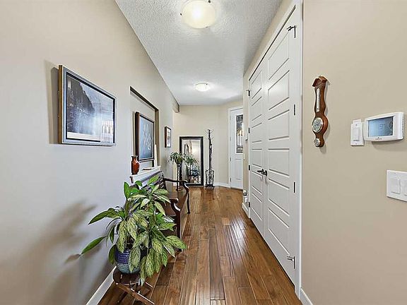 2nd image of 1906 S High Park Cir NW