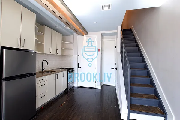 Rented by null | media 9