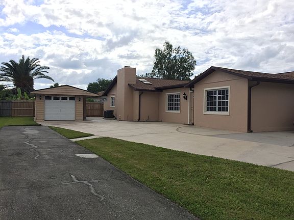 2nd image of 1704 Cornett Pl