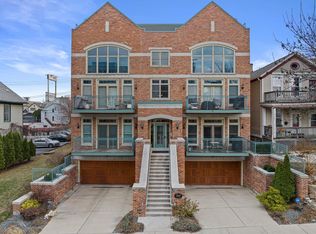 1658 N Jackson St UNIT 102, Milwaukee, WI 53202