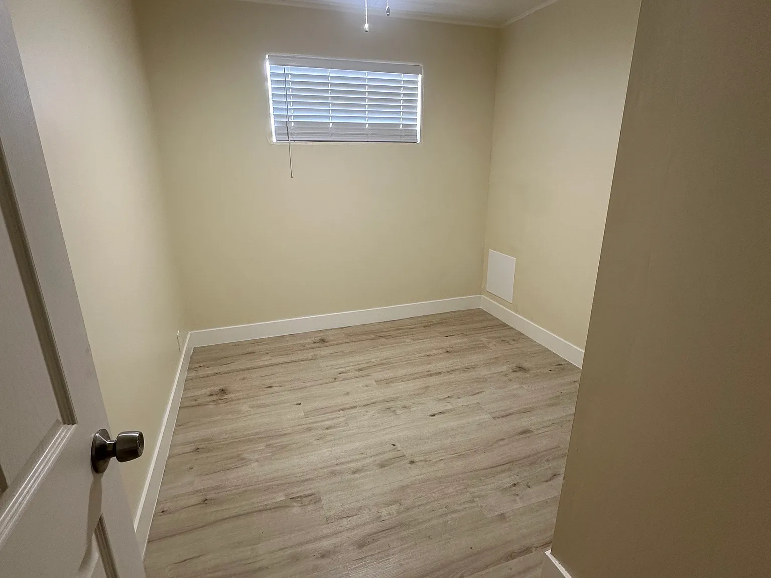 Yale 5-Plex — Photo 2