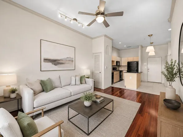 1441 East St, Houston, TX