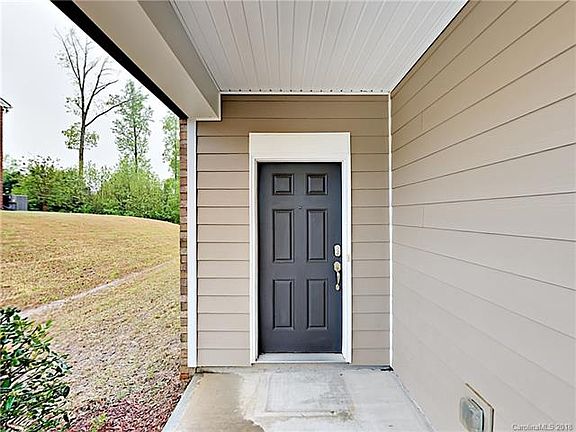 2nd image of 3301 Wicklow Ln