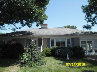 103 E East St, Elkton, VA 22827