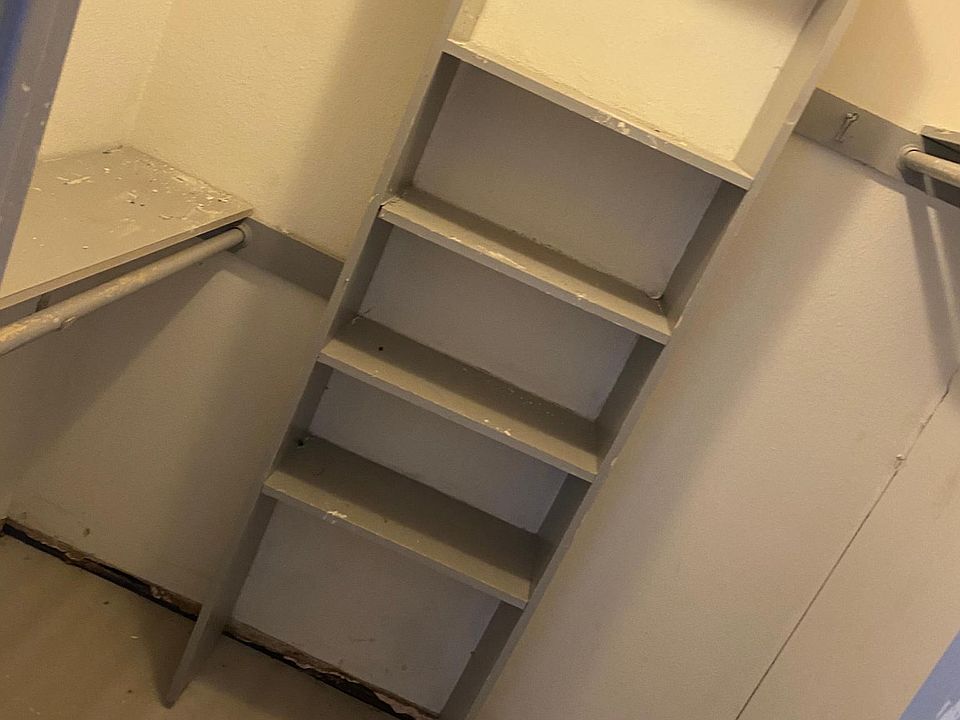 Spacious walking closet