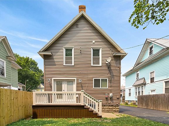 3rd image of 746 Seward St