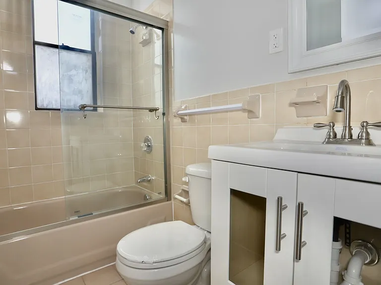 4901 Murphy Pl #7 — Photo 10