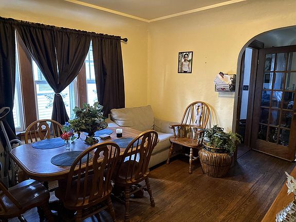5th image of 2431 Jerome BOULEVARD