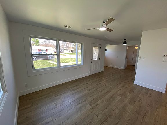 5th image of 1514 Seville Ave