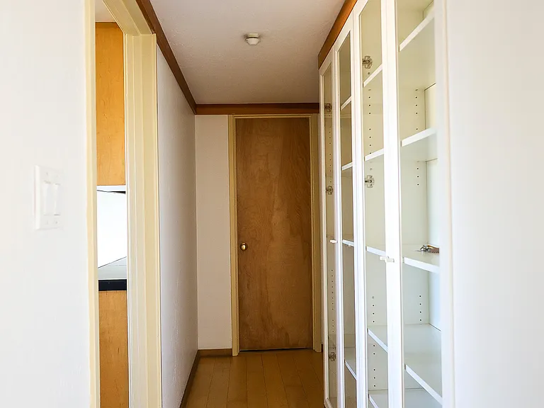 1735 Elm St — Photo 12