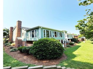 3647 Cherry Hill Dr, Greensboro, NC 27410