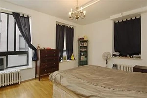 Rented by Douglas Elliman | media 27