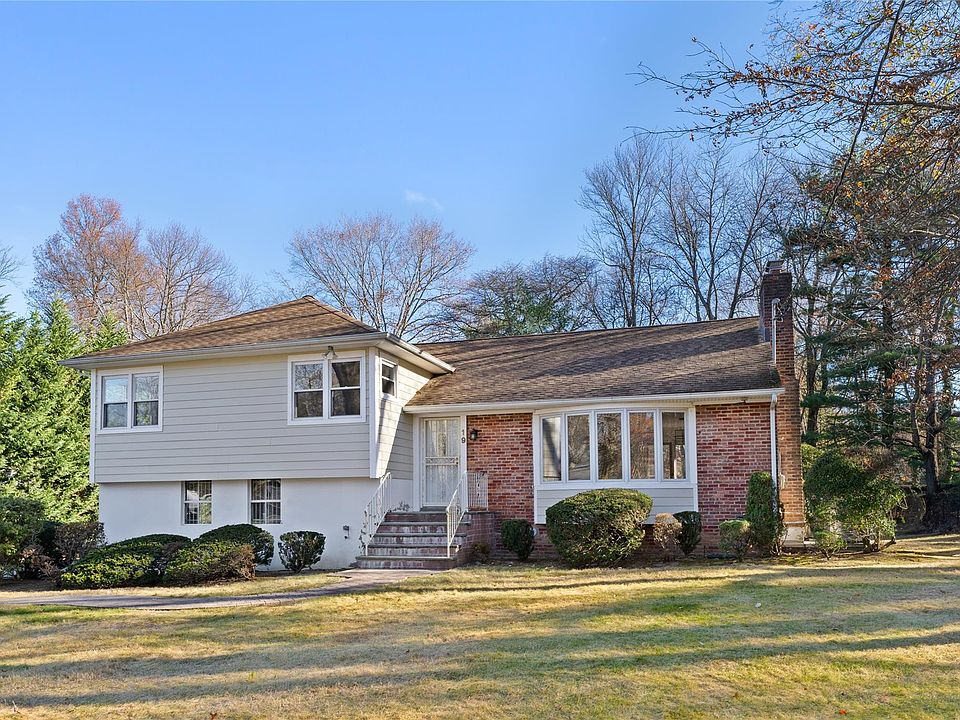1st image of 19 Birchwood Lane