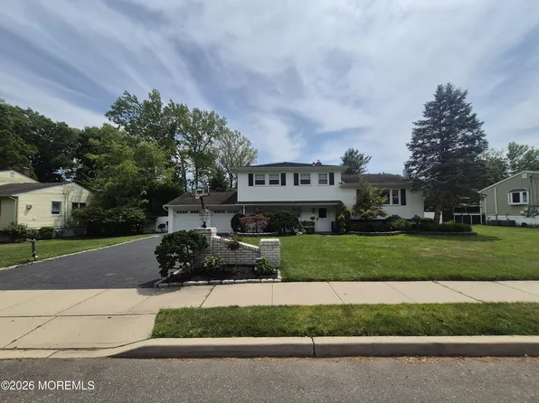 4 Judith Ct, Ocean, NJ 07712