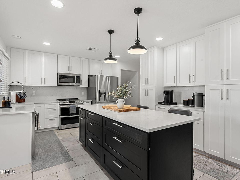 1st image of 8619 E LINCOLN Drive