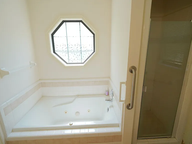 2605 Yarmouth Ln — Photo 17