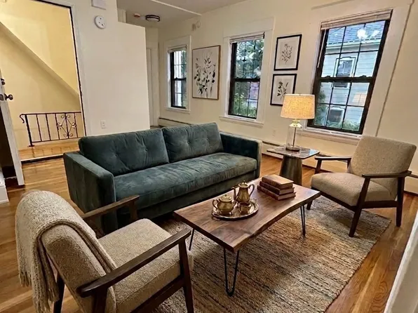 97 Court St Floor 2, Newton, MA 02458