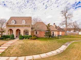 1637 Saint Albans Dr, Baton Rouge, LA 70810