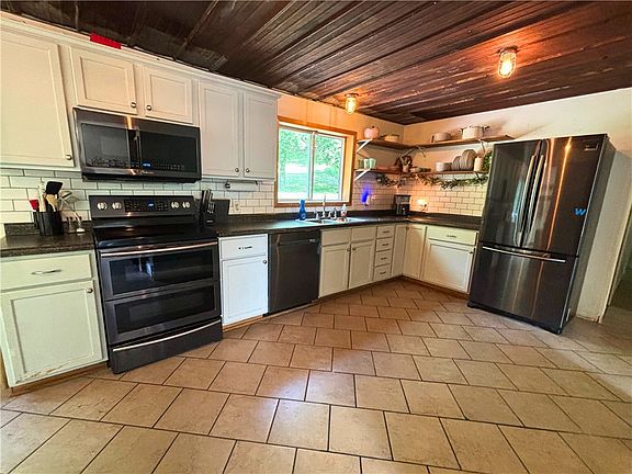 4th image of 1420 McKinley Road