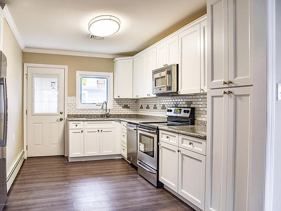 2nd image of 744 Jamaica Blvd