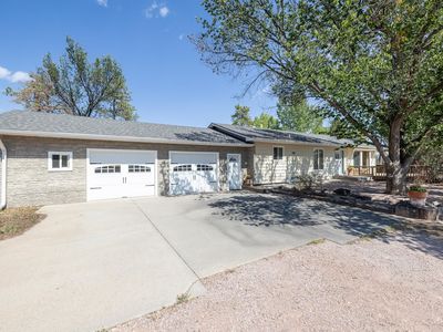 27442 Red Fox Rd, Hot Springs, SD, 57747
