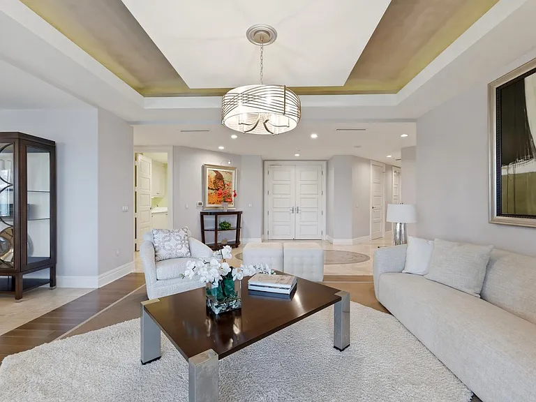 4501 Gulf Shore Blvd N #404 — Photo 6