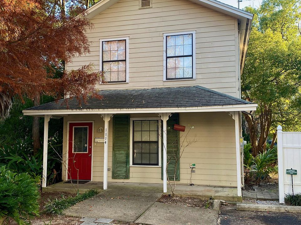 Detached Carriage House
