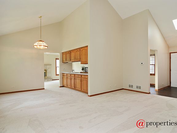 Living Room / Dining Room