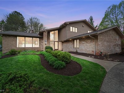 26460 Hendon Rd, Beachwood, OH, 44122