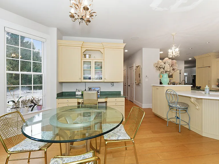 4000 Windsor Dr — Photo 41