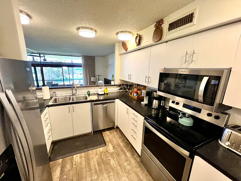 2560 Kekaa Dr #L303 — Photo 10