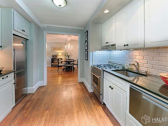 4th image of 205 E 78th St APT 6C